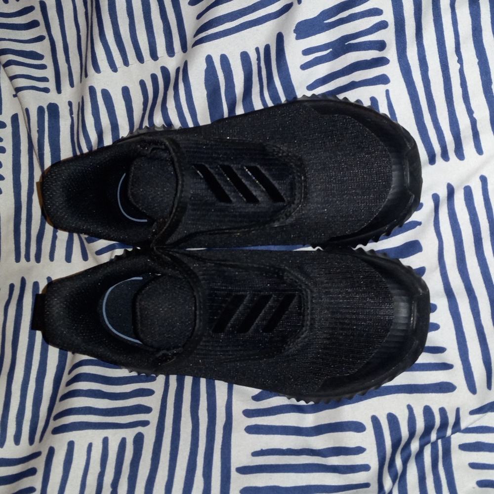 Adidas Cloudfoam kids shoes
